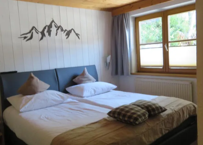 Forsthaus Falkner Guest house